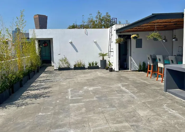 Pensión Heriberto Frías 3*