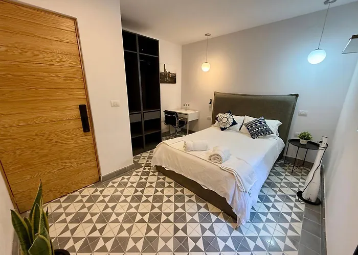 Pensión Heriberto Frías 3*