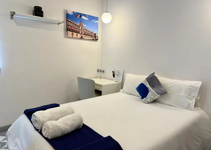 Pensión Heriberto Frías 3*