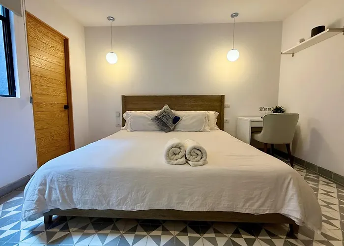 Pensión Heriberto Frías 3*